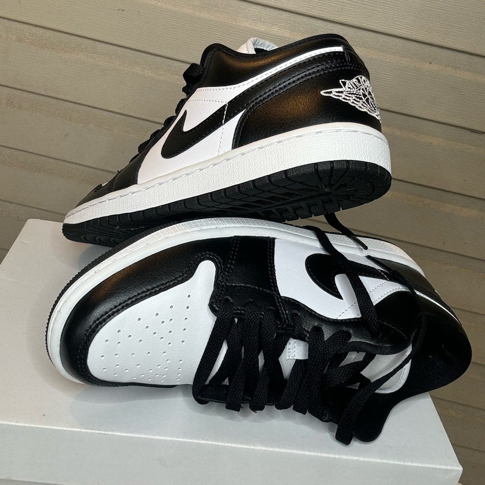 Jordan 1 - Picture 3 of 3